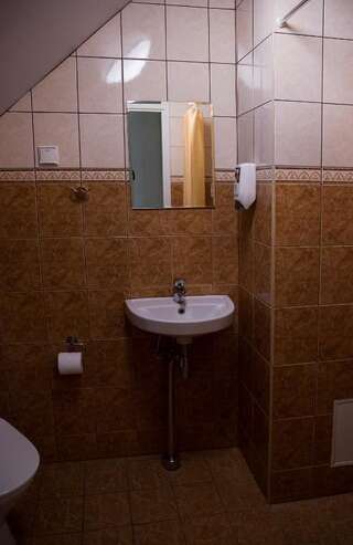 Мини-отель Veski Guesthouse Antsla Трехместный номер-20